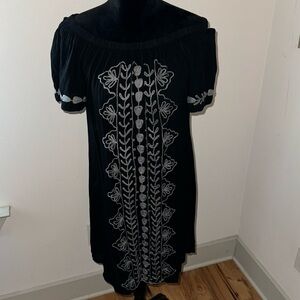 EXIST black boho dress off‎ the shoulder gray embroidered front short sleeves